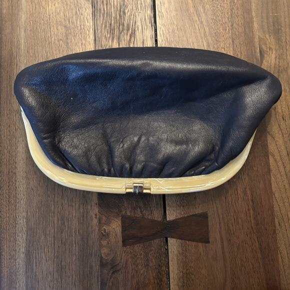 Vintage Ruth Saltz Clutch Handbag Purse Lucite Handle Faux Leather Retro - Picture 7 of 7